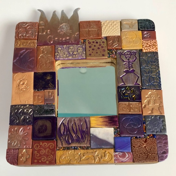 LA CORONA MIRROR Handmade Decorative Mixed Media Mosaic Tile Purple Terra Cotta - Picture 3 of 12